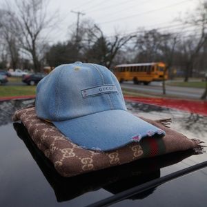 Gucci Dad Hat Box Logo 'Ripped Tide' unisex